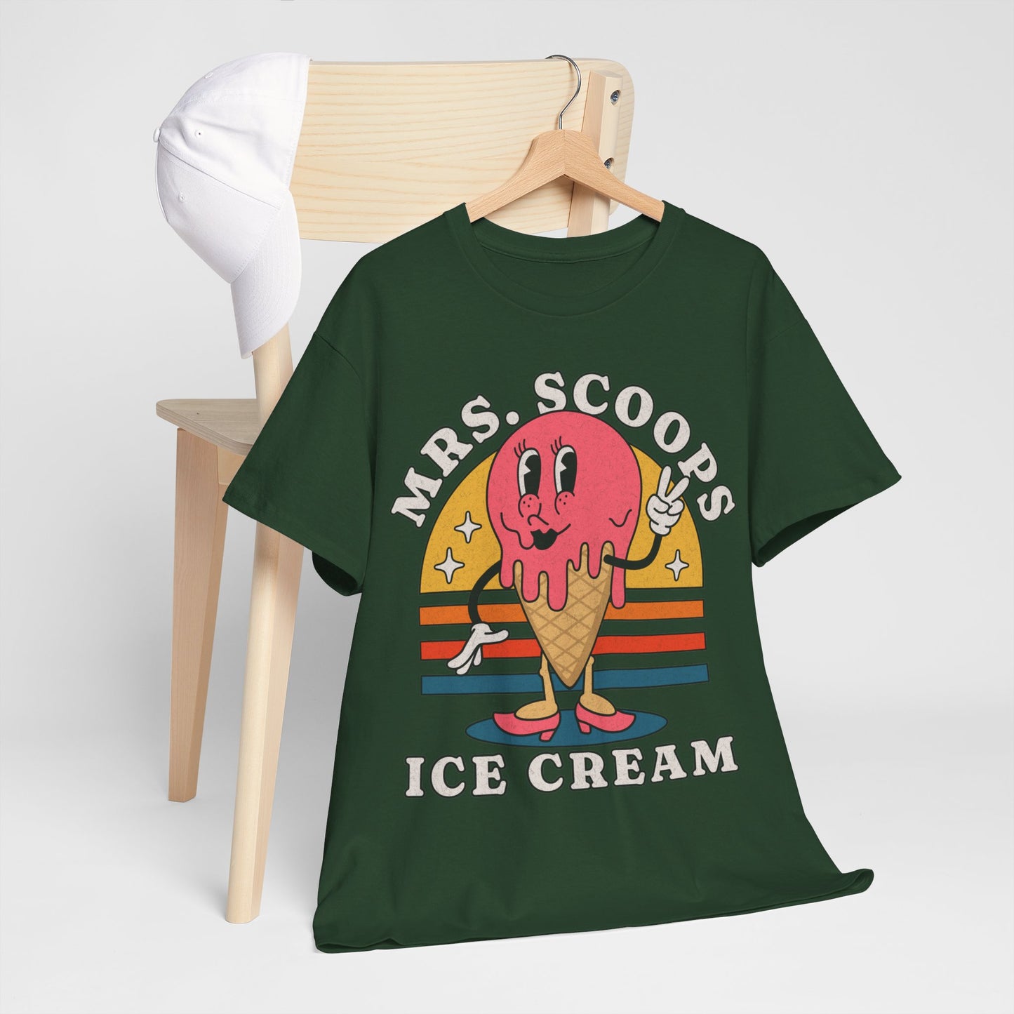 STRAWBERRY ICE CREAM - Dessert (Basic Tee)