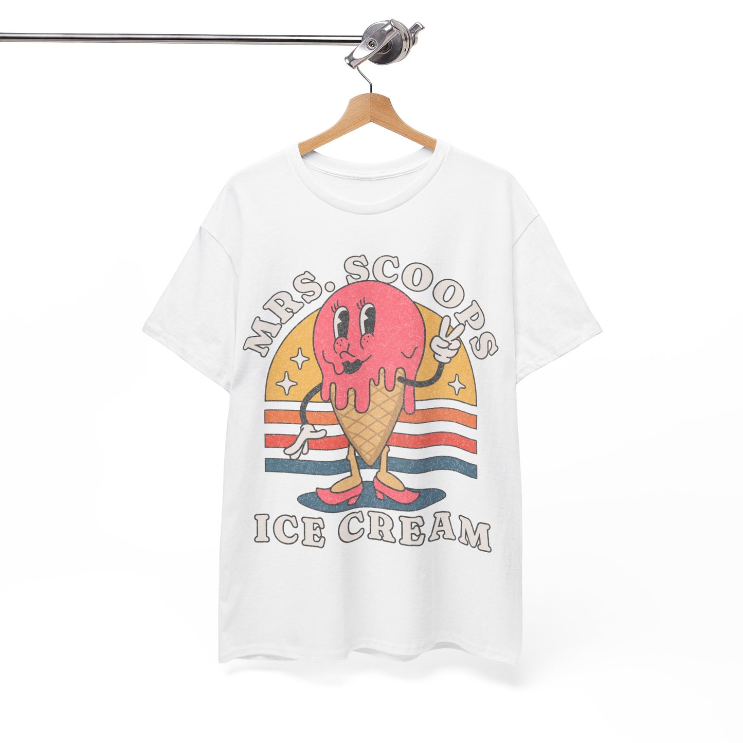 STRAWBERRY ICE CREAM - Dessert (Basic Tee)