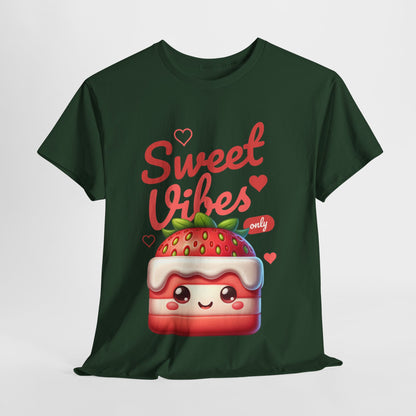 STRAWBERRY SHORTCAKE - Dessert (Basic Tee)