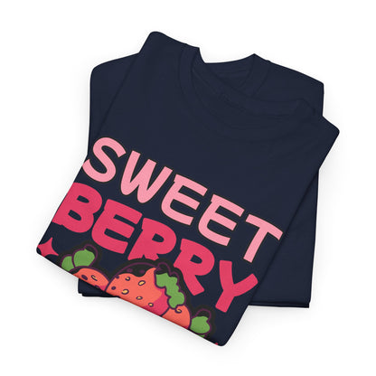 STRAWBERRY CAKE - Dessert (Basic Tee)