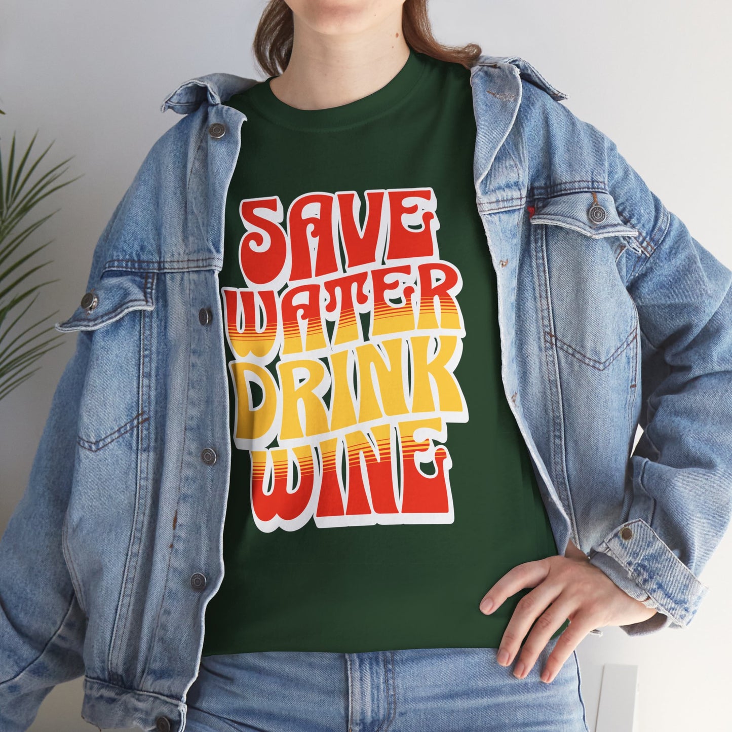 RED WINE - Drinks (Basic Tee)