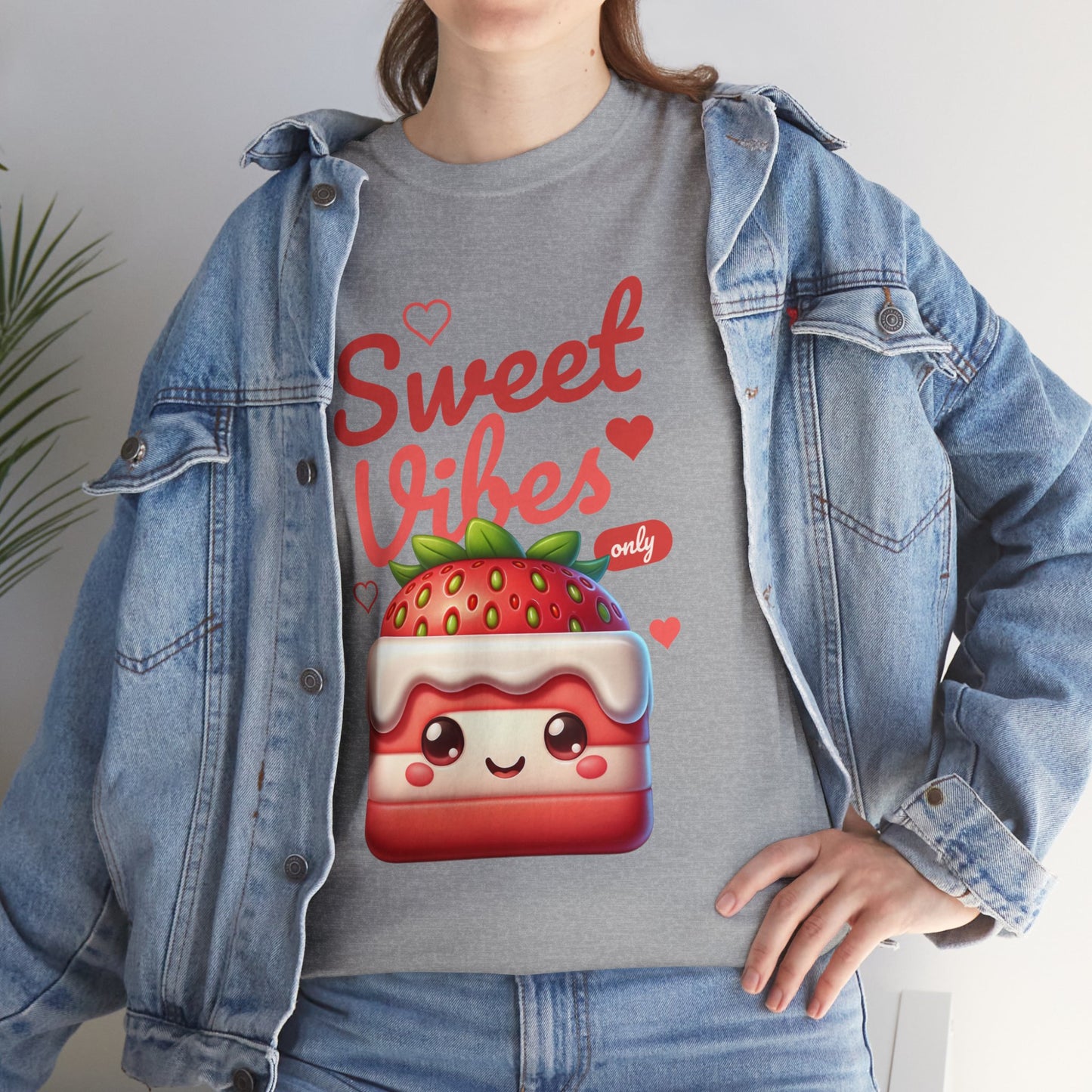 STRAWBERRY SHORTCAKE - Dessert (Basic Tee)