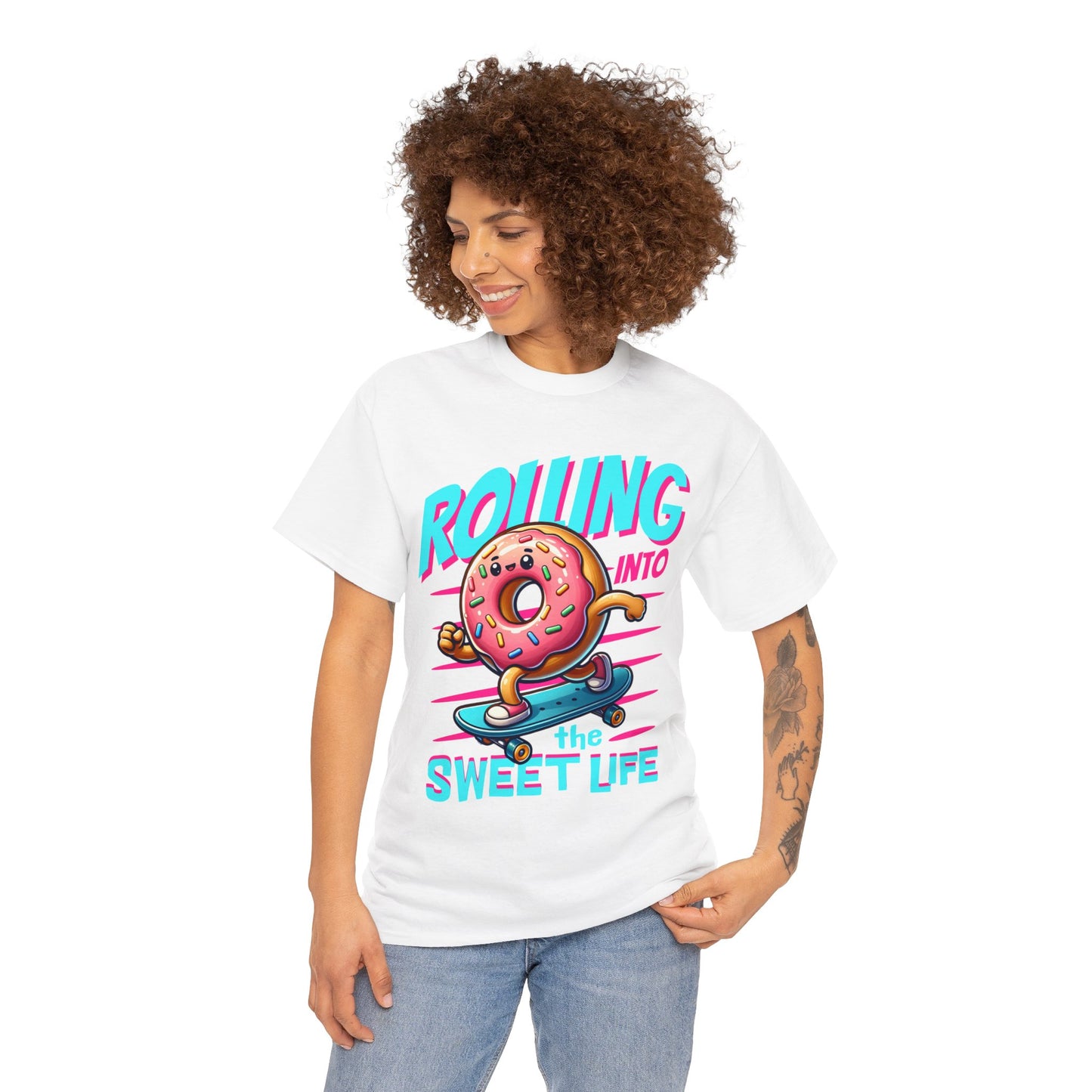 CINNAMON ROLL DONUT - Dessert (Basic Tee)