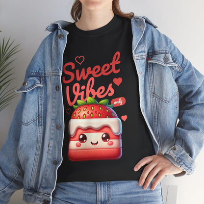 STRAWBERRY SHORTCAKE - Dessert (Basic Tee)