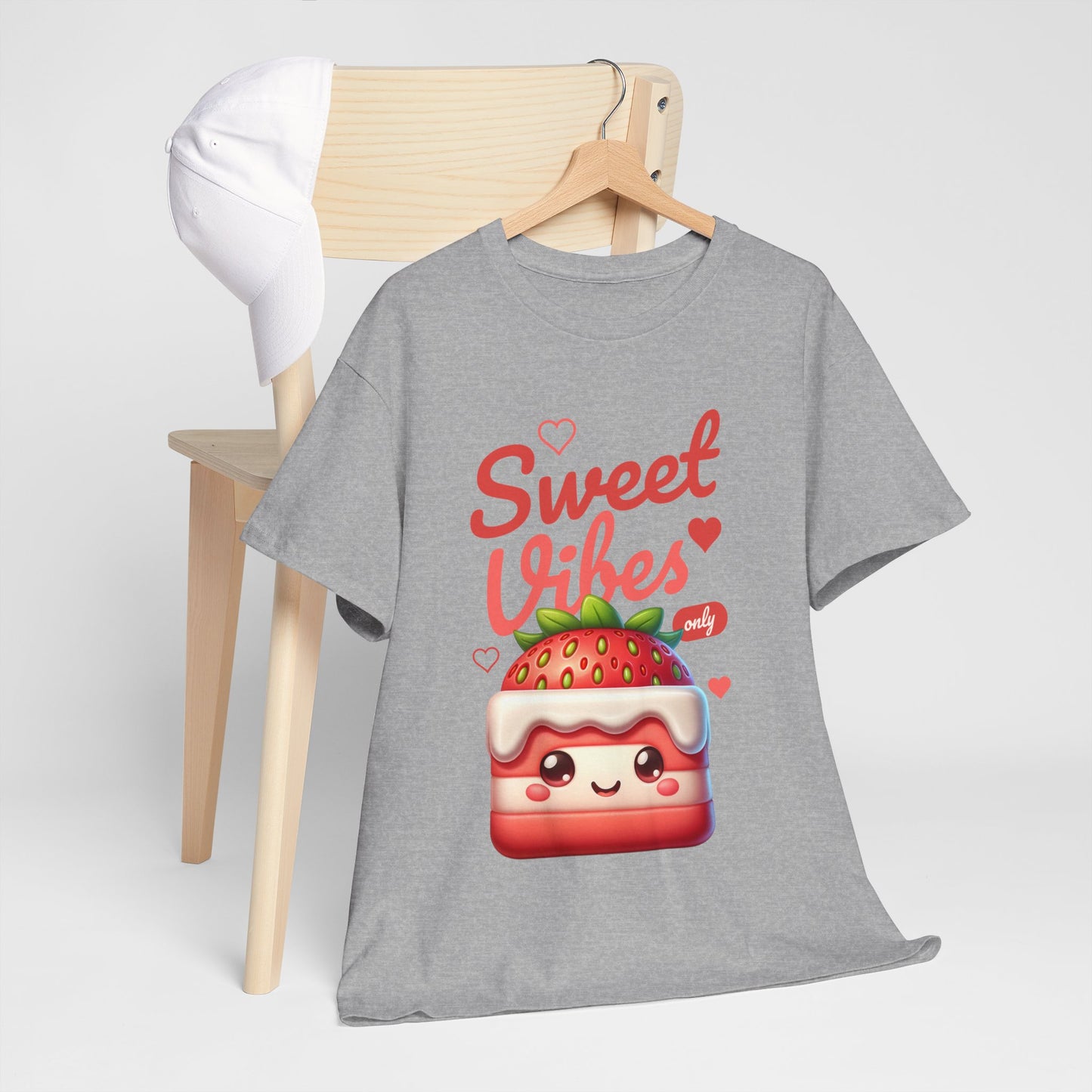 STRAWBERRY SHORTCAKE - Dessert (Basic Tee)