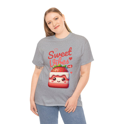 STRAWBERRY SHORTCAKE - Dessert (Basic Tee)