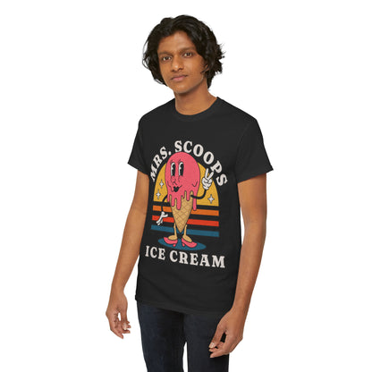 STRAWBERRY ICE CREAM - Dessert (Basic Tee)