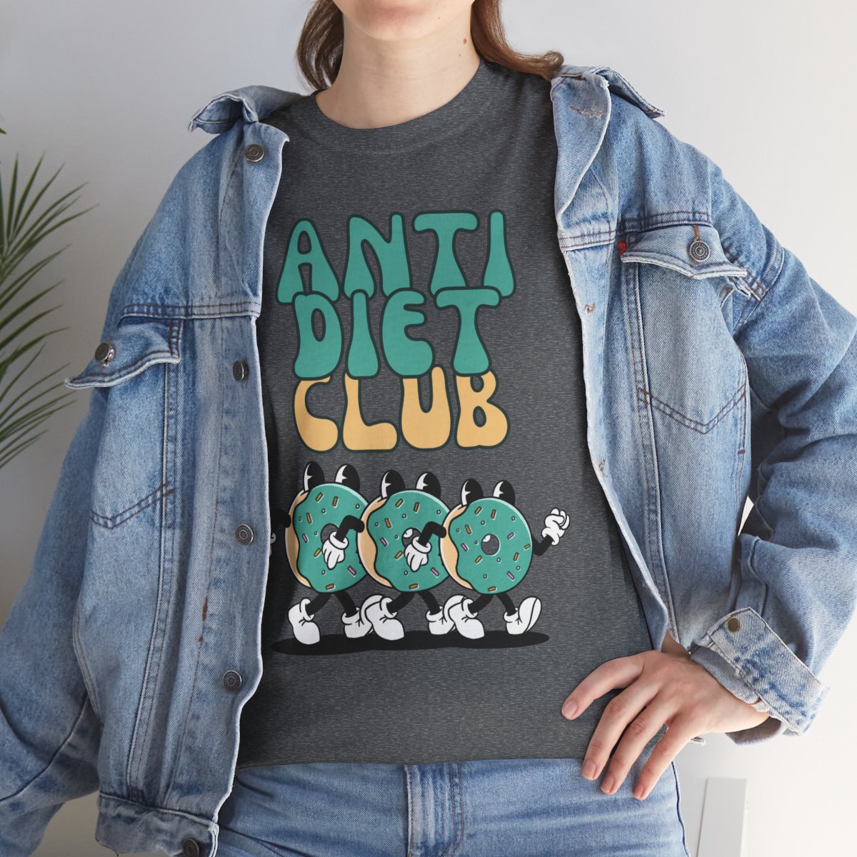 ANTI DIET CLUB - Foodie (Basic Tee)