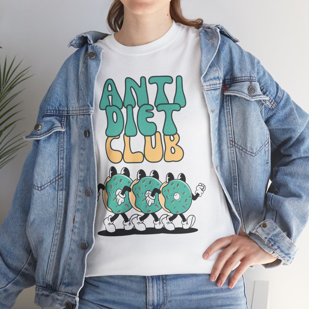 ANTI DIET CLUB - Foodie (Basic Tee)