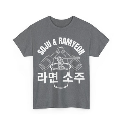 SOJU & RAMYEON - Korean Food (Basic Tee)