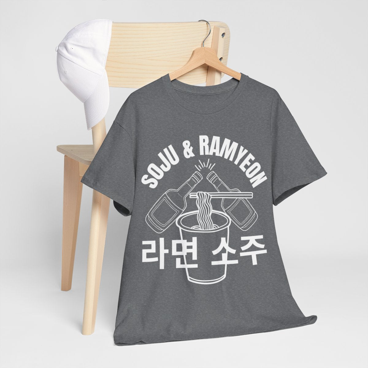 SOJU & RAMYEON - Korean Food (Basic Tee)