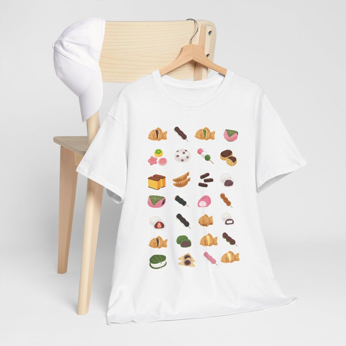 MOCHI - Japanese Food (Basic Tee)