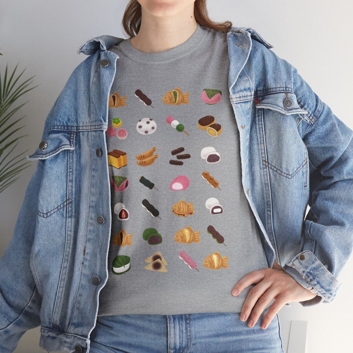 MOCHI - Japanese Food (Basic Tee)